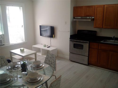 apt-3c-842 Meridian Ave, Miami Beach, FL, 33139-5790 | Card Image