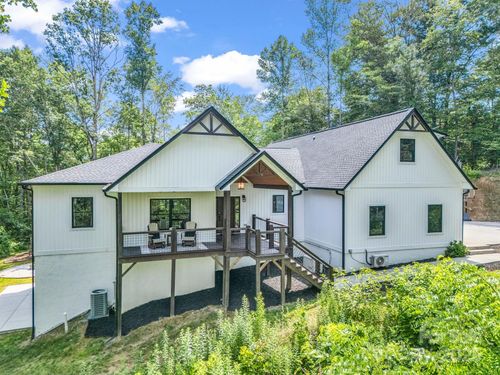 5717 Turnpike Rd, Horse Shoe, NC, 28742-0137 | Card Image
