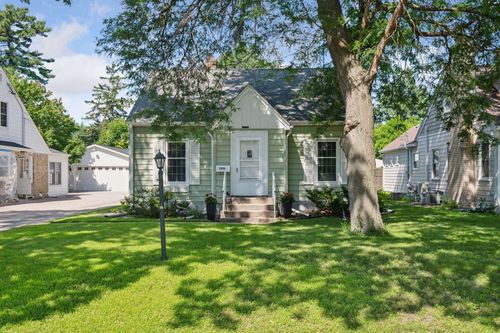 3916 Yosemite Ave S, Saint Louis Park, MN, 55416-2822 | Card Image