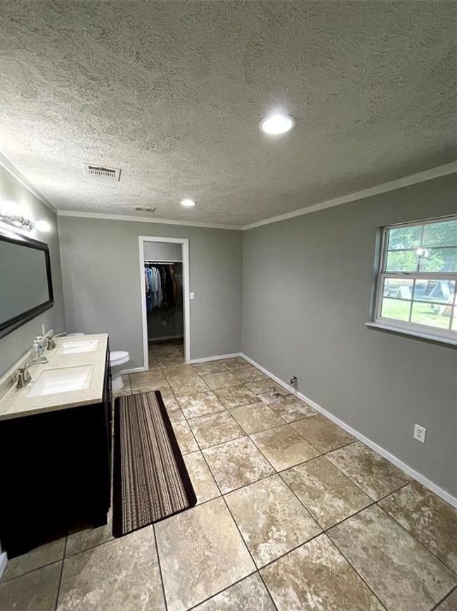 1750 Stringtown Rd Road, For Sale in Shepherd - Zoocasa