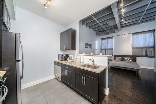 apt-2-235 Orient Ave, Jersey City, NJ, 07305-3658 | Card Image