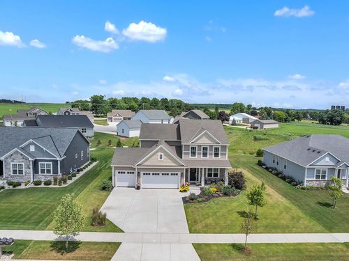 660 Spur Rd, SLINGER, WI, 53086-9251 | Card Image
