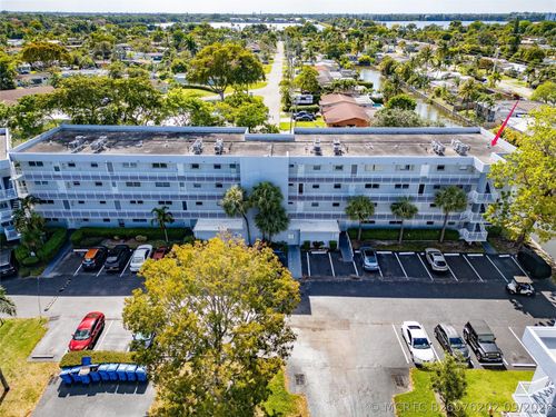 4h-119 Royal Park Dr, Oakland Park, FL, 33309-5883 | Card Image