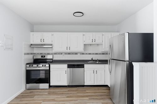 apt-20-75 Balance Rock Rd, Seymour, CT, 06483-6049 | Card Image