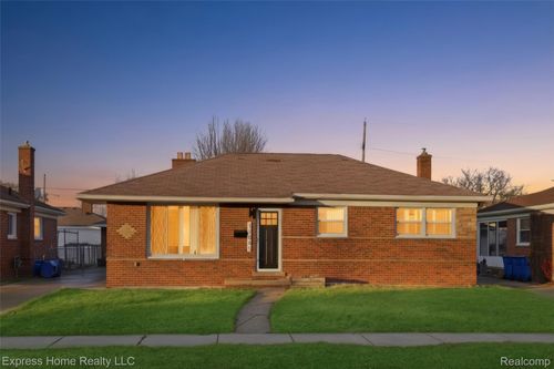 11085 Busch Ave, Warren, MI, 48089-1057 | Card Image