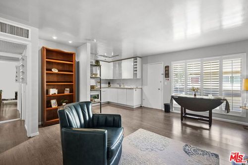 218-970 N Palm Dr, Beverly Hills, CA, 90210-4918 | Card Image