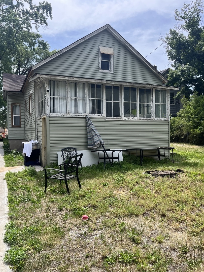 Residential Income in Dolton 4