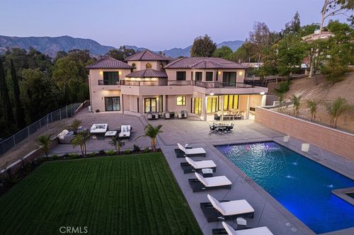 10521 Mary Bell Ave, Shadow Hills, CA, 91040-1505 | Card Image