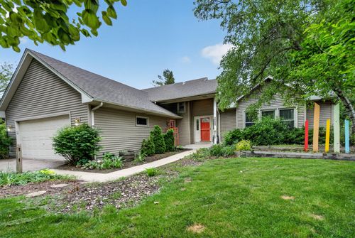 1389 Valayna Dr, Aurora, IL, 60504-6861 | Card Image