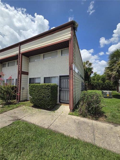 c1-3976 Crayrich Cir, ORLANDO, FL, 32839-7556 | Card Image