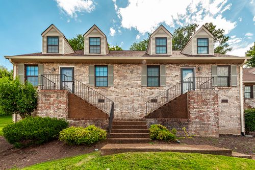 114 Deerpoint Ln, Hendersonville, TN, 37075-3987 | Card Image
