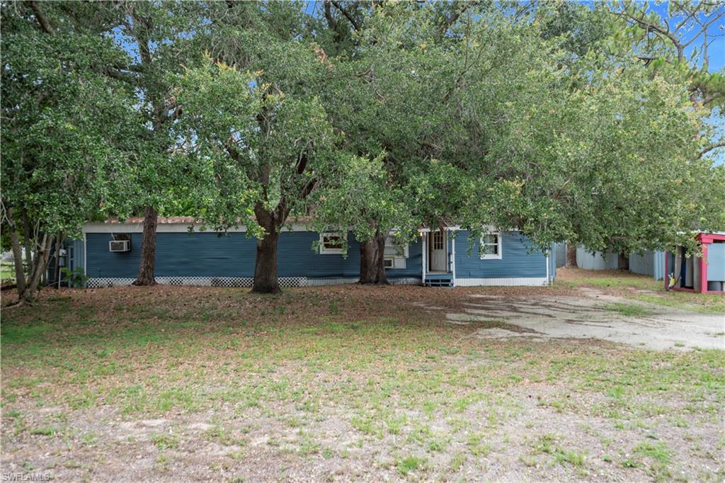 Residential in NORTH FORT MYERS 2