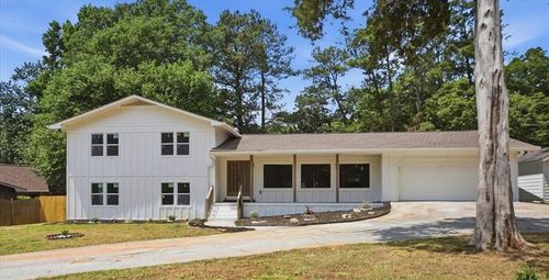 1073 Grayson Pkwy, Grayson, GA, 30017-1201 | Card Image