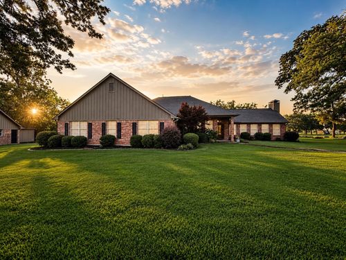 1079 Country Club Rd, Sulphur Springs, TX, 75482-6825 | Card Image