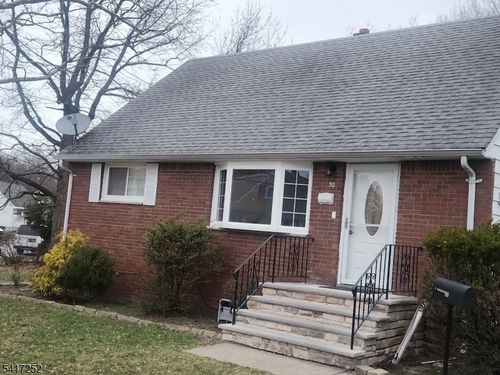 52 Vetrone Dr, Woodland Park, NJ, 07424-2621 | Card Image