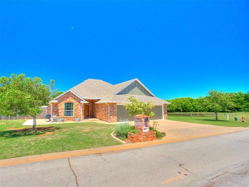 807 W Abi Rd, Washington, OK, 73093-9704 | Card Image