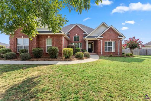 102 Rosemary Ct, Warner Robins, GA, 31088-8589 | Card Image