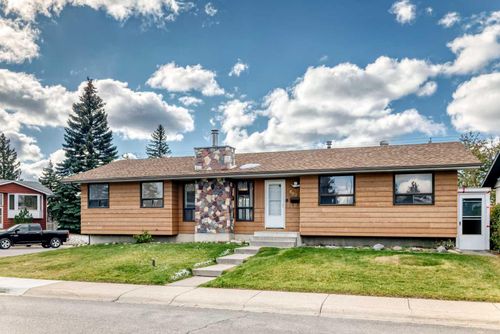 603 Mariposa Pl Ne, Calgary, AB, T2E5V9 | Card Image
