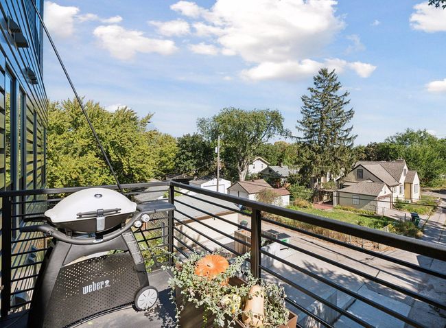 Deck off living room | Image 17
