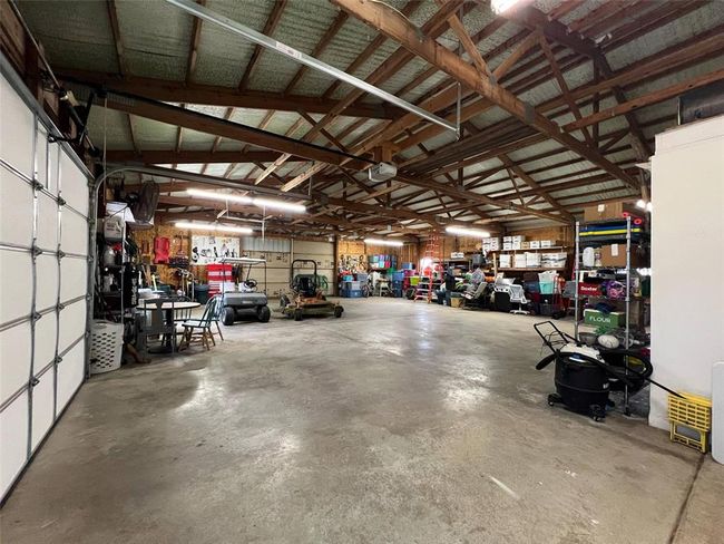 View of garage / shed | Image 11