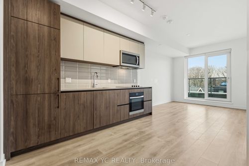 438-150 Logan Ave, Toronto, ON, M4M0E4 | Card Image