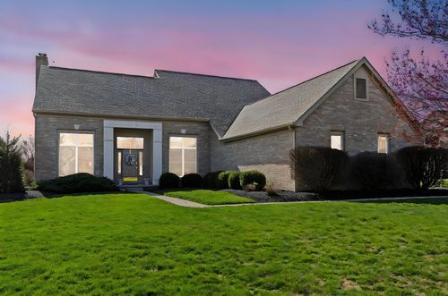 8201 Addinston Court, Dublin, OH, 43017 | Card Image