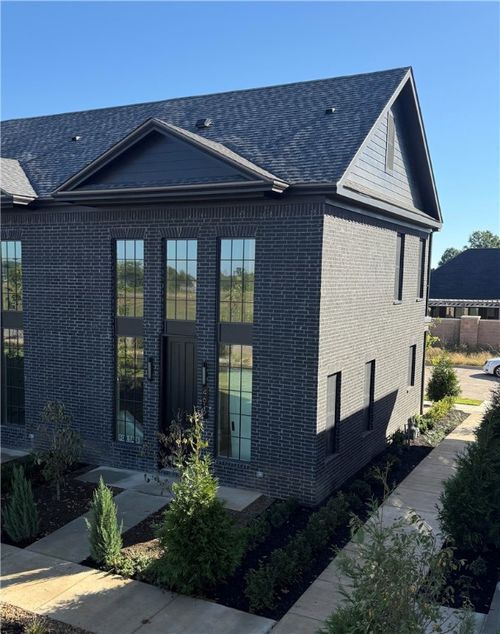 4617 S 47th St, Rogers, AR, 72758-8735 | Card Image