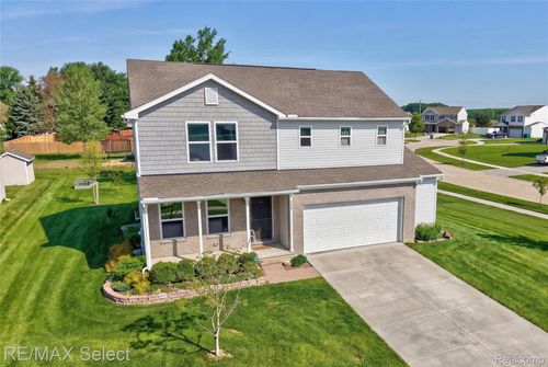 6054 Weyerbacher Dr, Swartz Creek, MI, 48473-8977 | Card Image