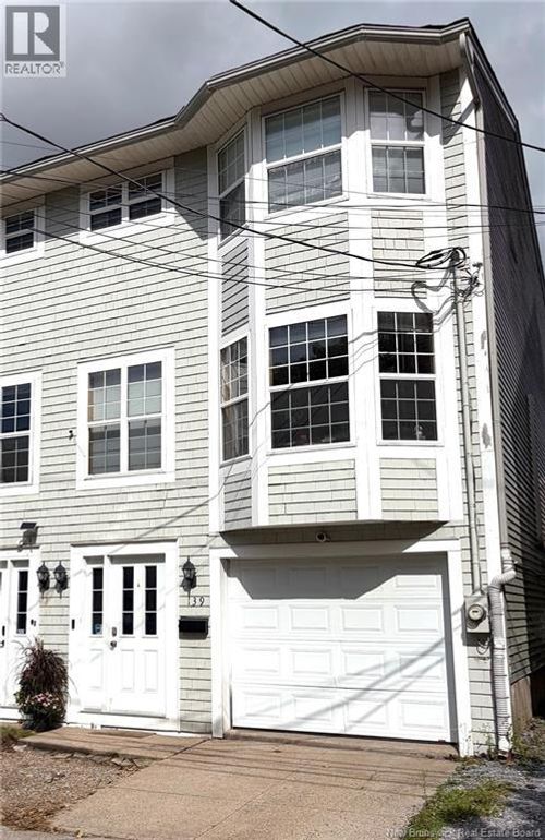 139 King St E, Saint John, NB, E2L1G8 | Card Image
