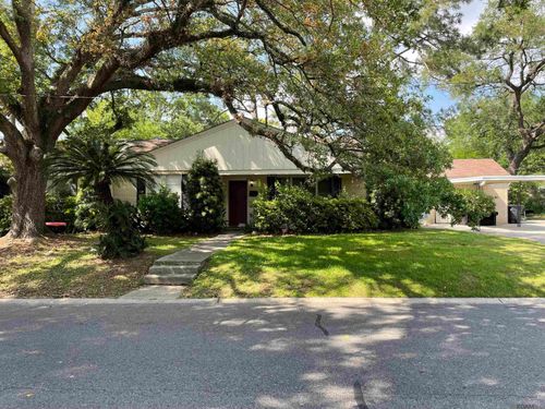 1725 April St, Baton Rouge, LA, 70808-2017 | Card Image