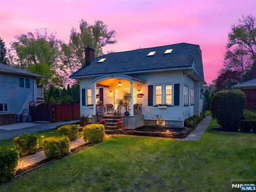 232 Webster Ave, Lyndhurst, NJ, 07071-1718 | Card Image