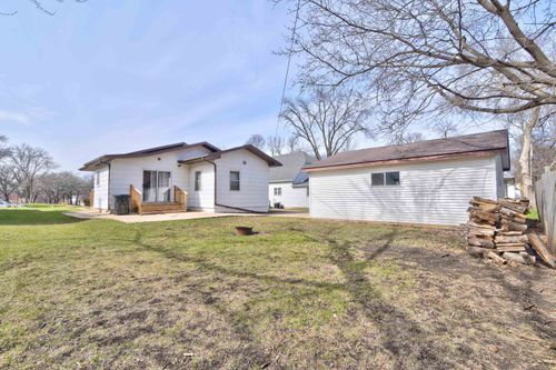 916 N 6th St, Estherville, IA, 51334-1334 | Card Image