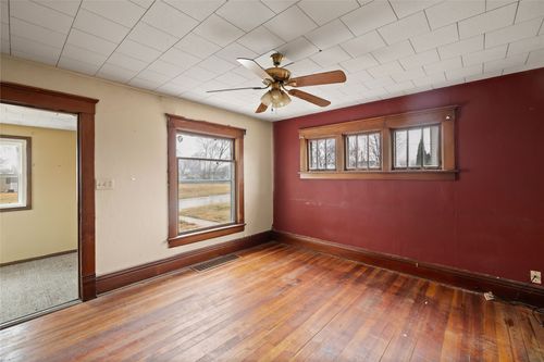 214 N Locust St, Madrid, IA, 50156-1012 | Card Image