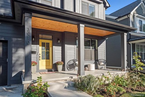 3910 Bellevue Ave, Royal Oak, MI, 48073 | Card Image