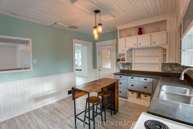 10933 Road 38, House other with 3 bedrooms, 1 bathrooms and 4 parking in Parham ON | Image 10