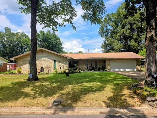 120 Jawanda Ln, Searcy, AR, 72143-5926 | Card Image