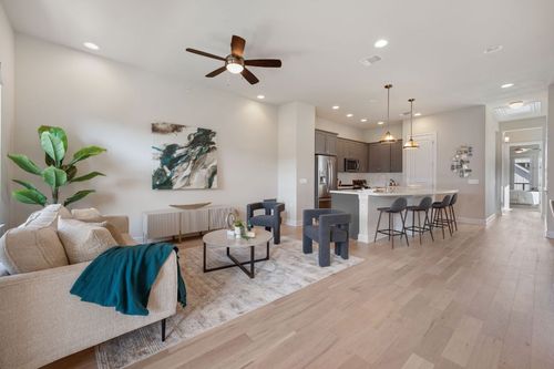 2510 Doc Reeves St, Austin, TX, 78723-4910 | Card Image