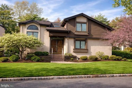 537 Sayre Dr, Princeton, NJ, 08540-5851 | Card Image