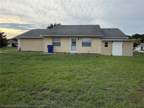 123 Friendly Cir, Sebring, FL, 33876-6371 | Card Image