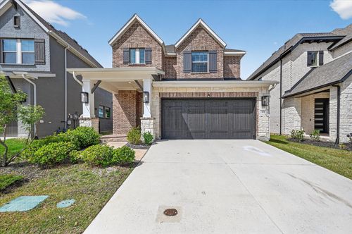 624 Treaty Oak Dr, Lewisville, TX, 75056-7048 | Card Image