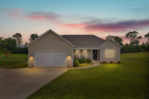 3232 Owl Hollow Rd, Belvidere, TN, 37306-2703 | Card Image