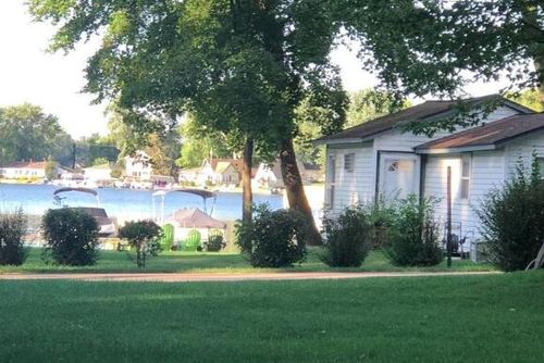 6-67404 Victory Shore Dr, Dowagiac, MI, 49047-8986 | Card Image