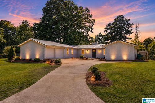 808 12th Ln, PLEASANT GROVE, AL, 35127-1441 | Card Image