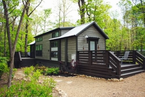 8 Holly Tree Ct, Monteagle, TN, 37356-1700 | Card Image