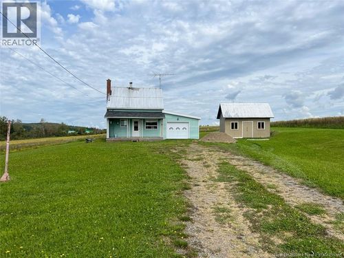 210 Jacques Martin Rd, Sainte Anne de Madawaska, NB, E7E1N1 | Card Image