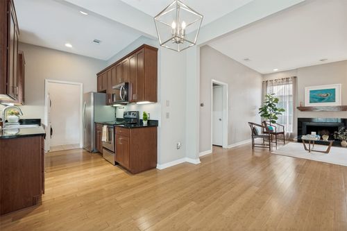 g-4031 Holland Ave, Dallas, TX, 75219-3885 | Card Image