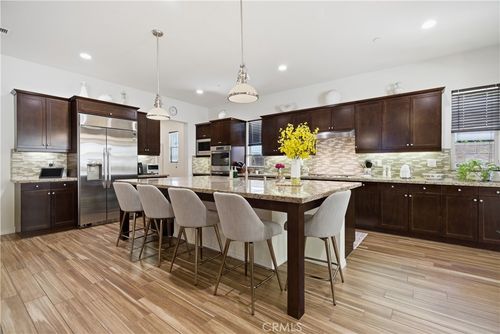 4977 Hydepark Dr, Agoura Hills, CA, 91301-5442 | Card Image