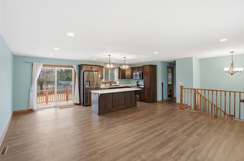 2119 Cornell St, Eau Claire, WI, 54703-1637 | Card Image