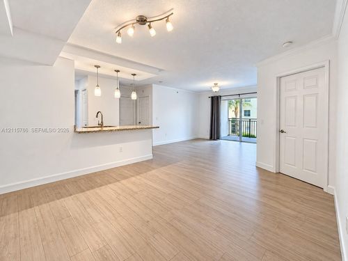 202-2494 Centergate Dr, Miramar, FL, 33025-7281 | Card Image