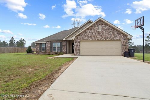 68 Bates Ave, Purvis, MS, 39475-4123 | Card Image